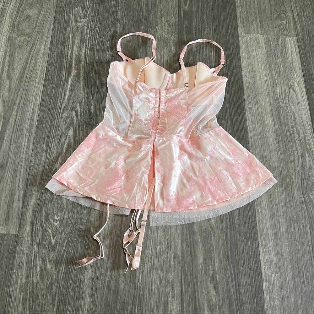 Y2K Victoria’s Secret Bustier Cami - Picture 2 of 4